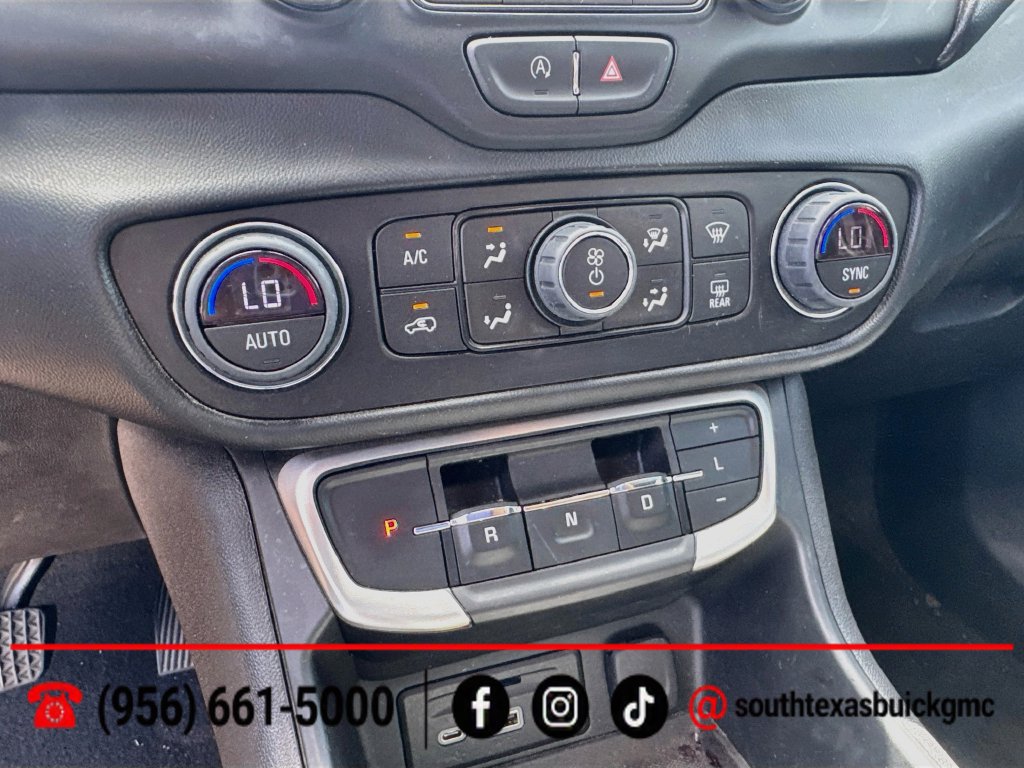 Used 2022 GMC Terrain SLT w/ LPO, 'HIT The Road' Package FWD image 18