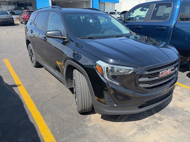 Used 2020 GMC Terrain SLE w/ Driver Convenience Package image 1