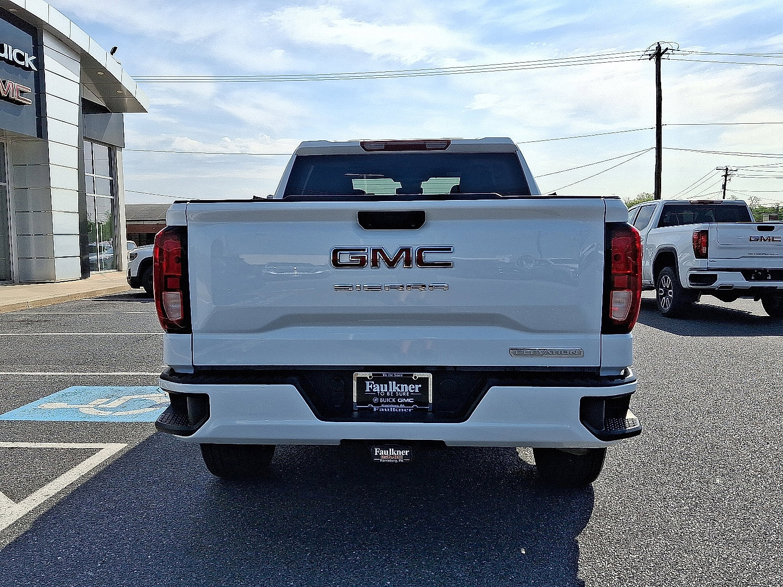 Used 2024 GMC Sierra 1500 Elevation AWD/4WD image 5