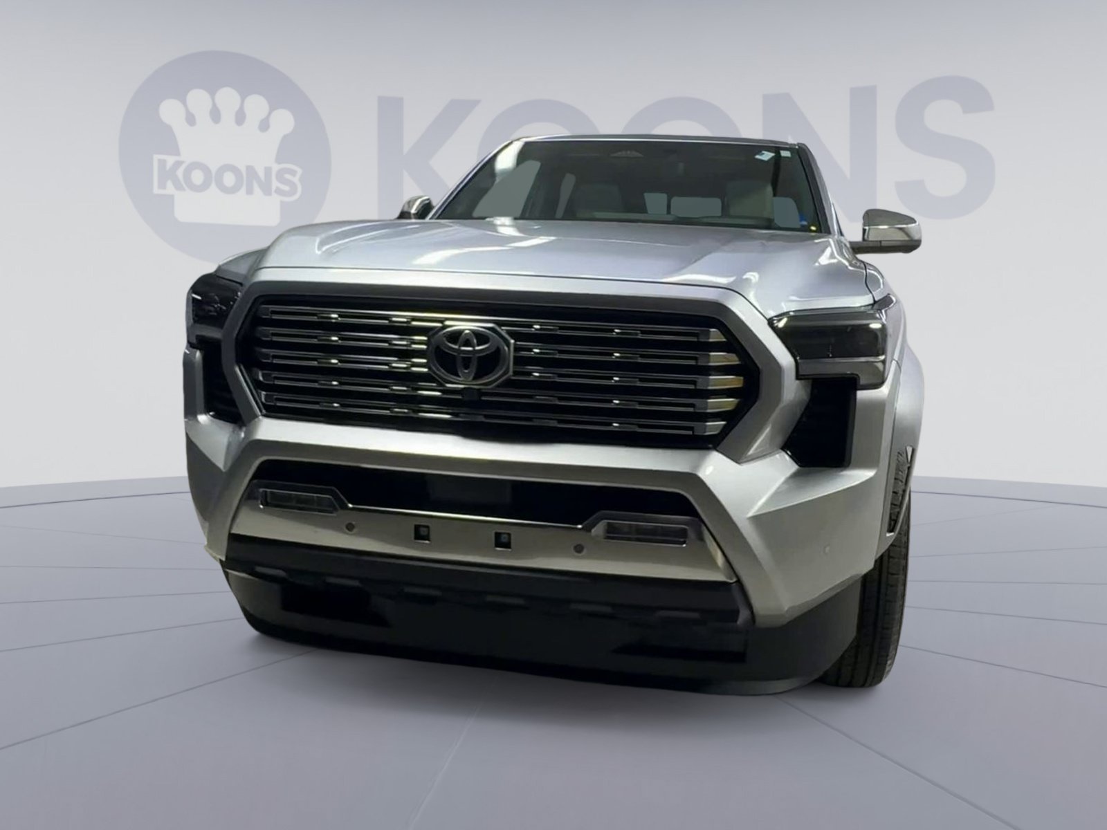 Used 2024 Toyota Tacoma Limited AWD/4WD image 4