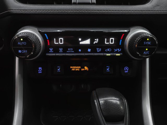 Used 2020 Toyota RAV4 XLE w/ Convenience Package AWD/4WD image 27