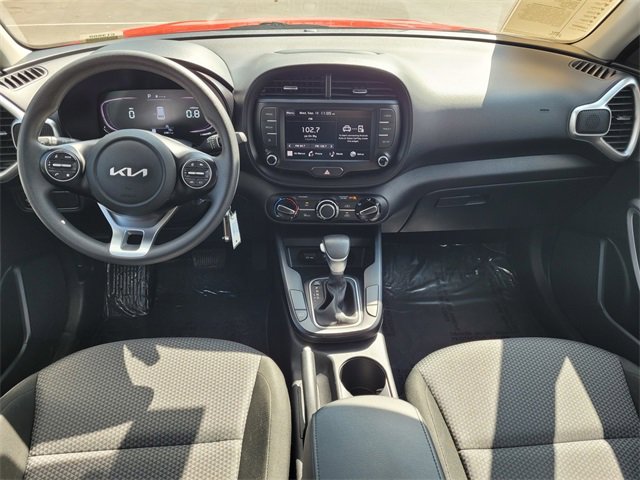 Used 2023 Kia Soul LX image 9