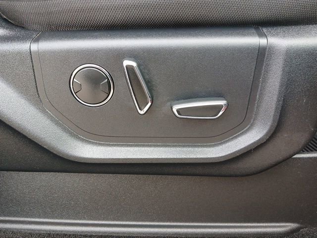 Used 2016 Ford F150 XLT w/ Equipment Group 302A Luxury image 27