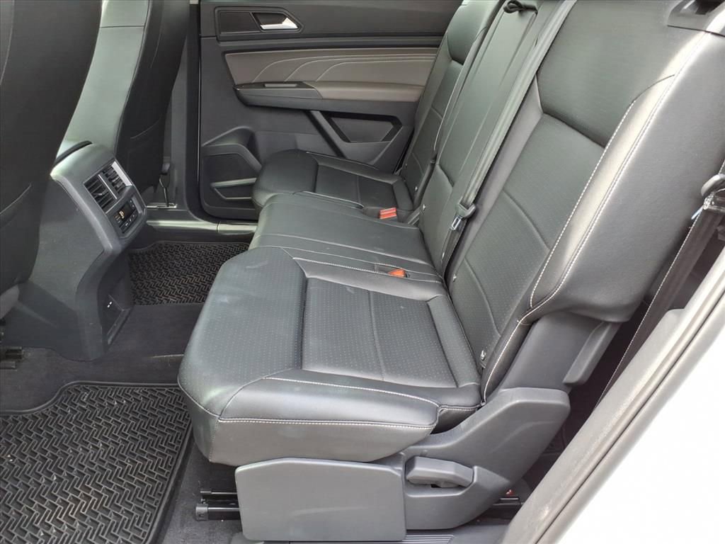 Used 2023 Volkswagen Atlas SE AWD/4WD image 14
