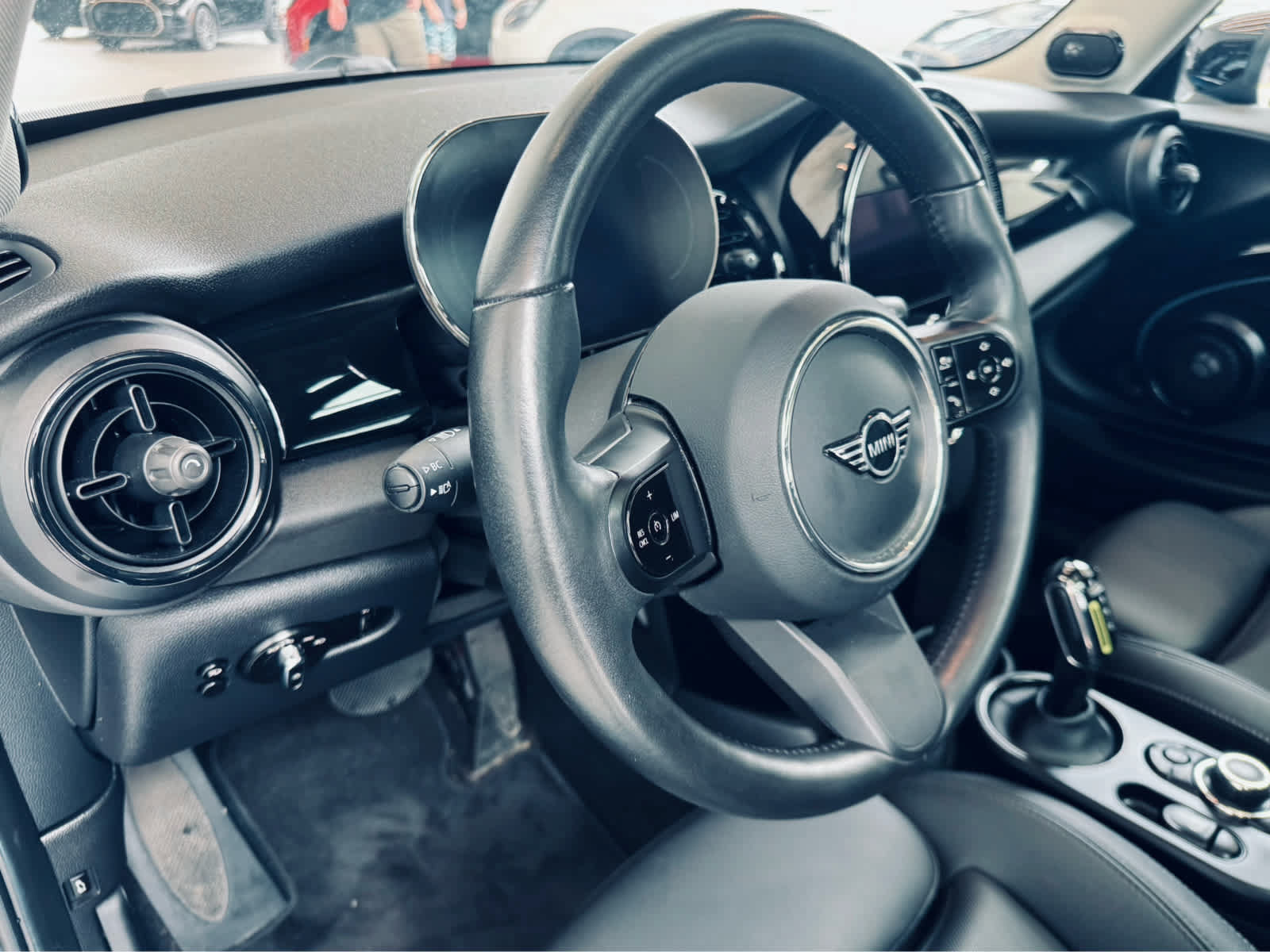 Used 2024 MINI Cooper SE FWD image 10
