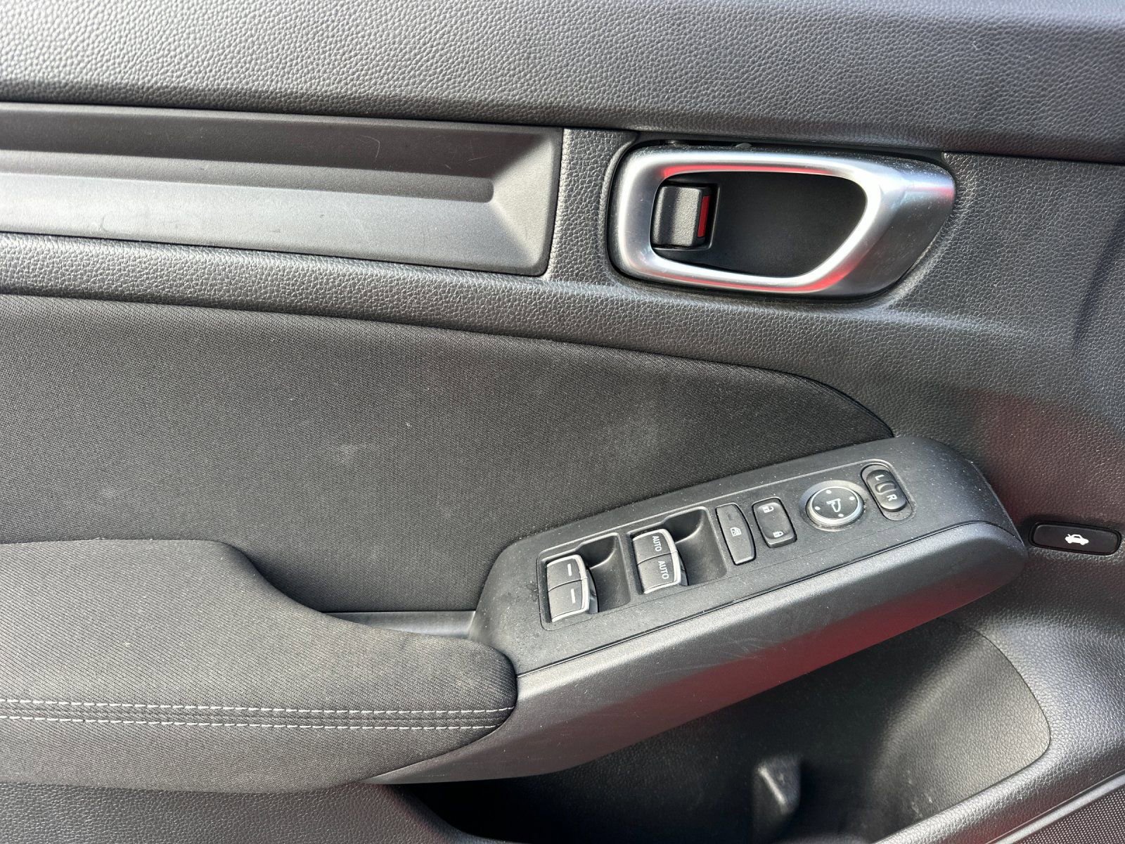 Used 2023 Honda Civic Sport image 10