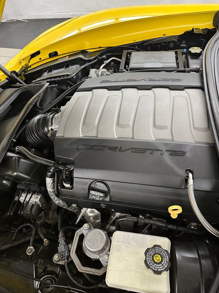 Used 2015 Chevrolet Corvette Stingray Coupe w/ ZF1 Appearance Package image 7