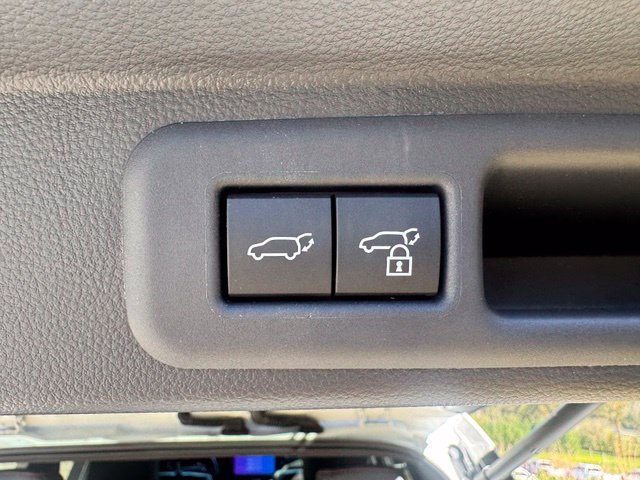 Used 2026 Toyota Sequoia TRD Pro AWD/4WD image 10