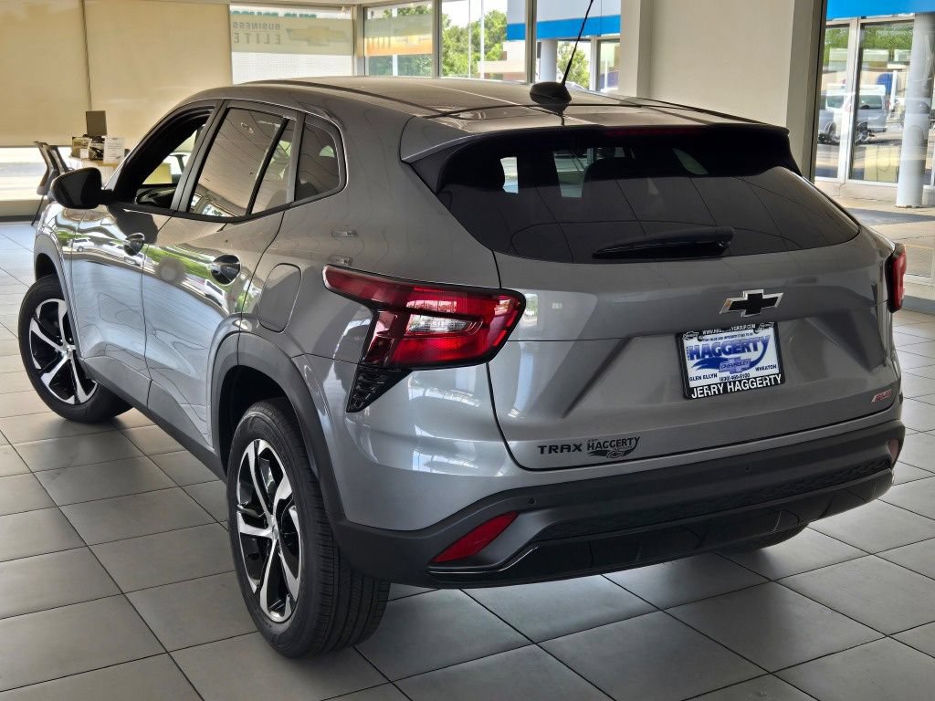 New 2026 Chevrolet Trax RS w/ Driver Confidence Package FWD image 13