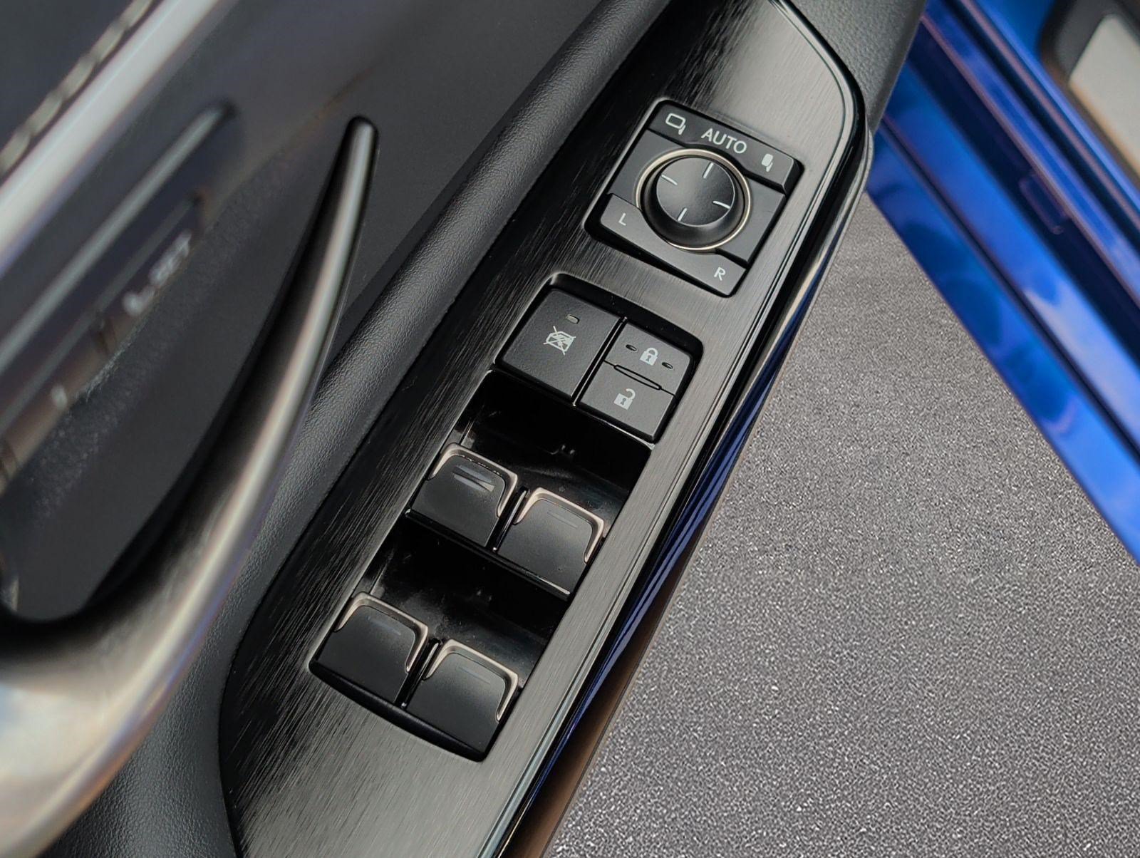 Certified 2023 Lexus ES 350 F Sport w/ Accessory Package (Z2) FWD image 9