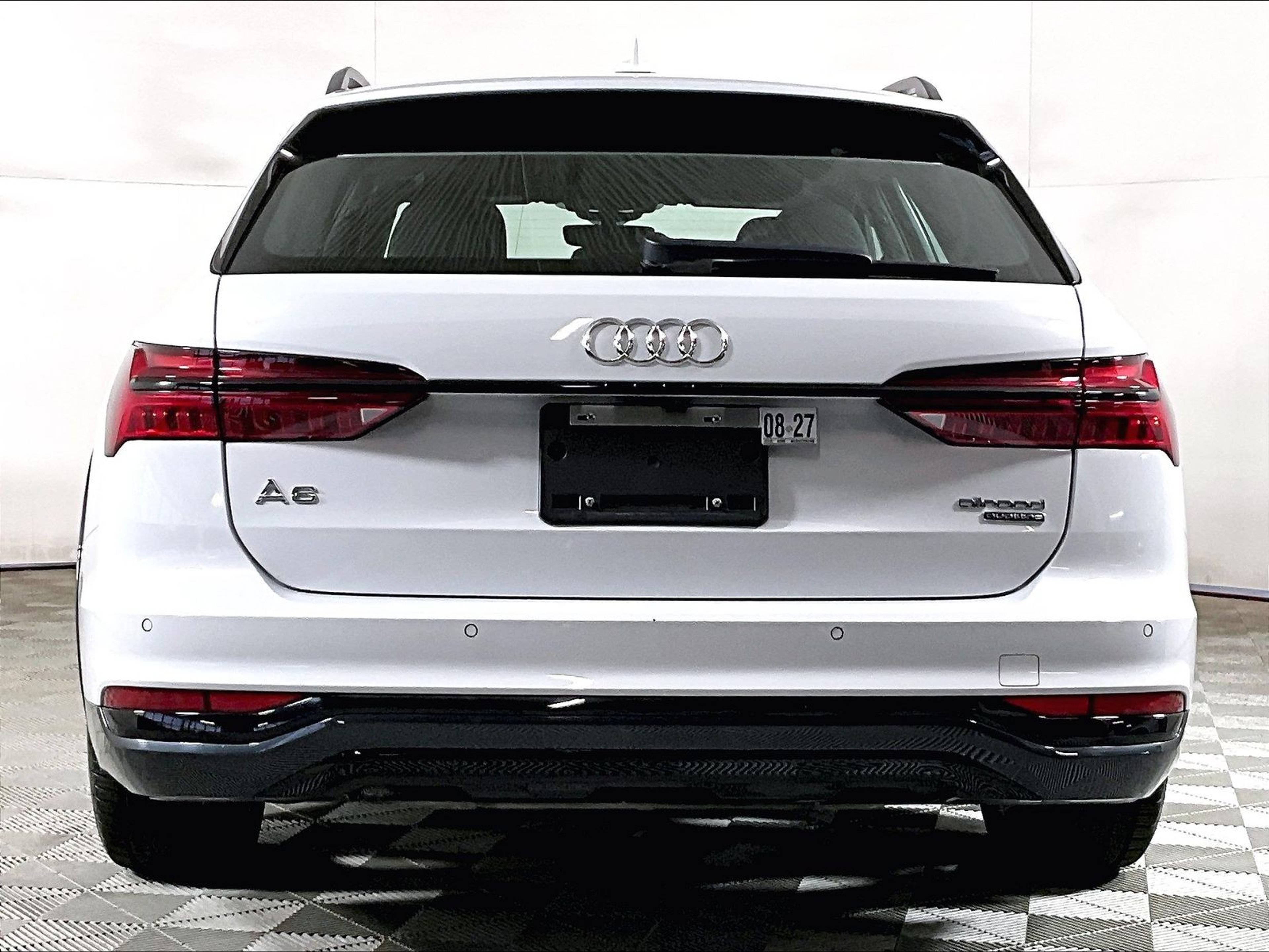 Used 2022 Audi A6 3.0T allroad Prestige w/ Prestige Package AWD/4WD image 10