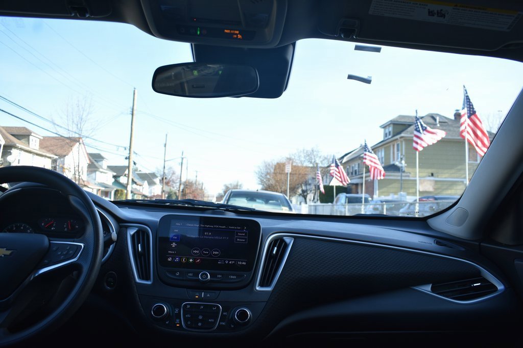 Used 2024 Chevrolet Malibu LT image 33