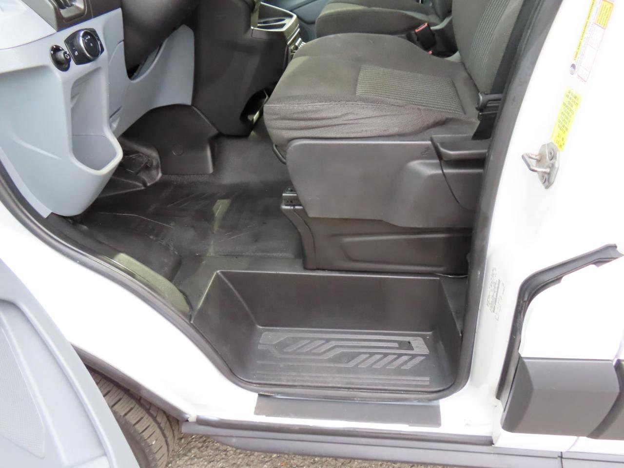 Used 2016 Ford Transit 250 130 Low Roof RWD image 17