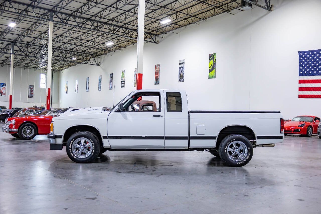 Used 1993 Chevrolet S10 Pickup 2WD Extended Cab image 4