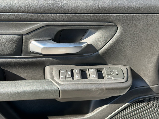 New 2026 RAM 1500 Express AWD/4WD image 21