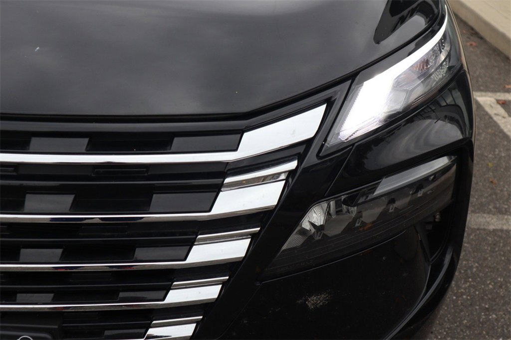 Certified 2025 Nissan Rogue S image 13