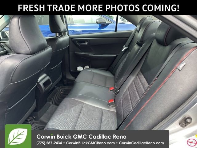 Used 2017 Toyota Camry SE w/ Four Season Floor Mat Package image 12