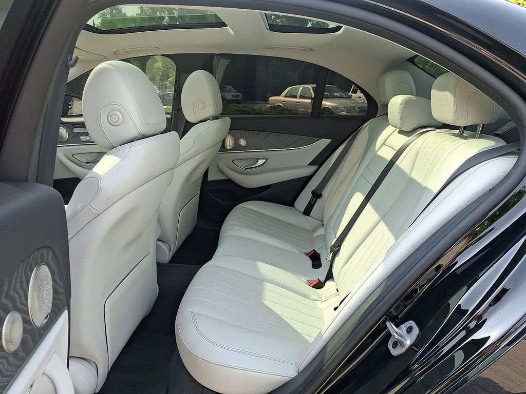 Used 2022 Mercedes-Benz E 350 Sedan w/ Driver Assistance Package image 10