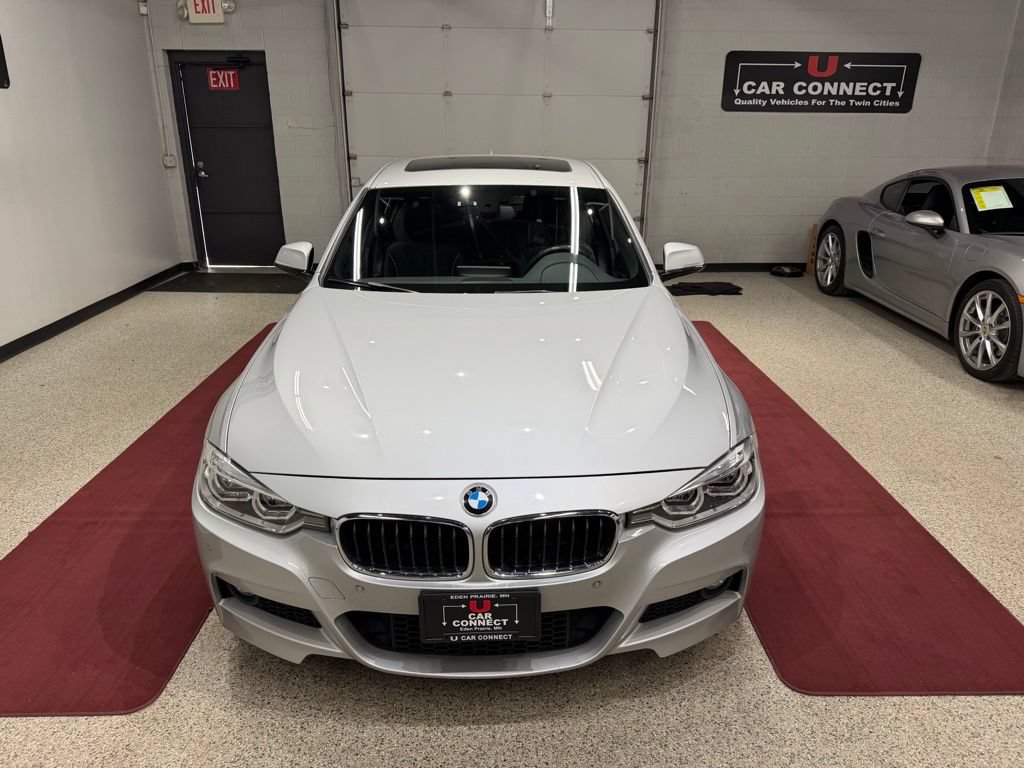 Used 2017 BMW 340i xDrive Sedan AWD/4WD image 6