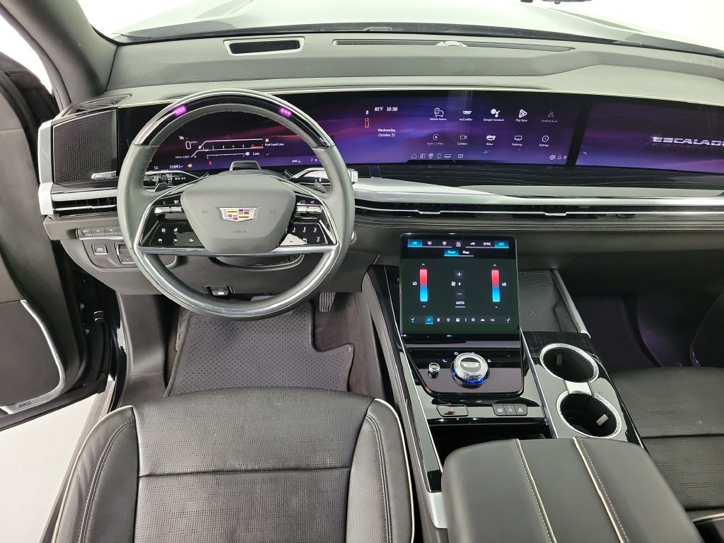 Used 2025 Cadillac Escalade ESV Sport AWD/4WD image 17