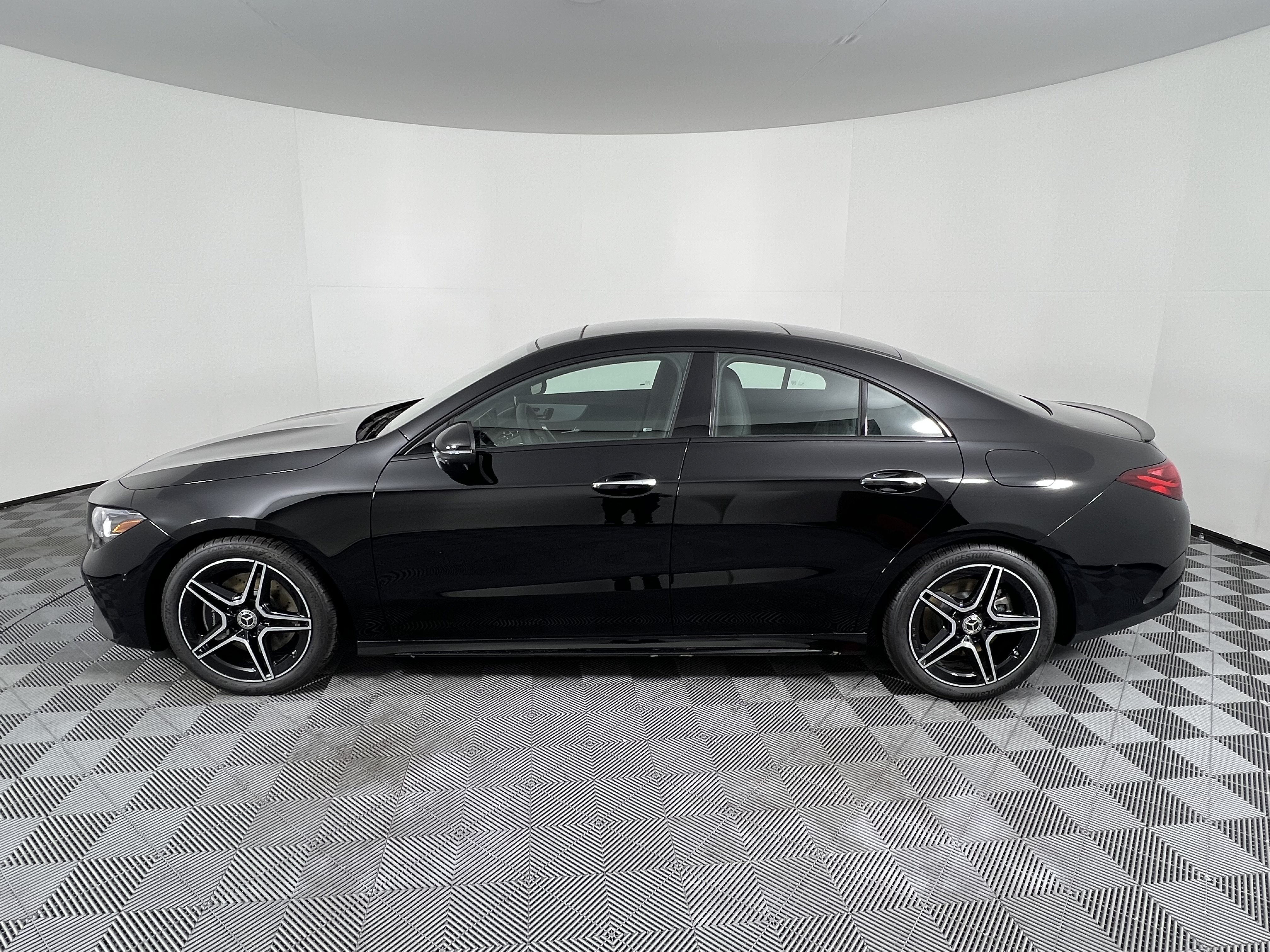 New 2026 Mercedes-Benz CLA 250 4MATIC image 9