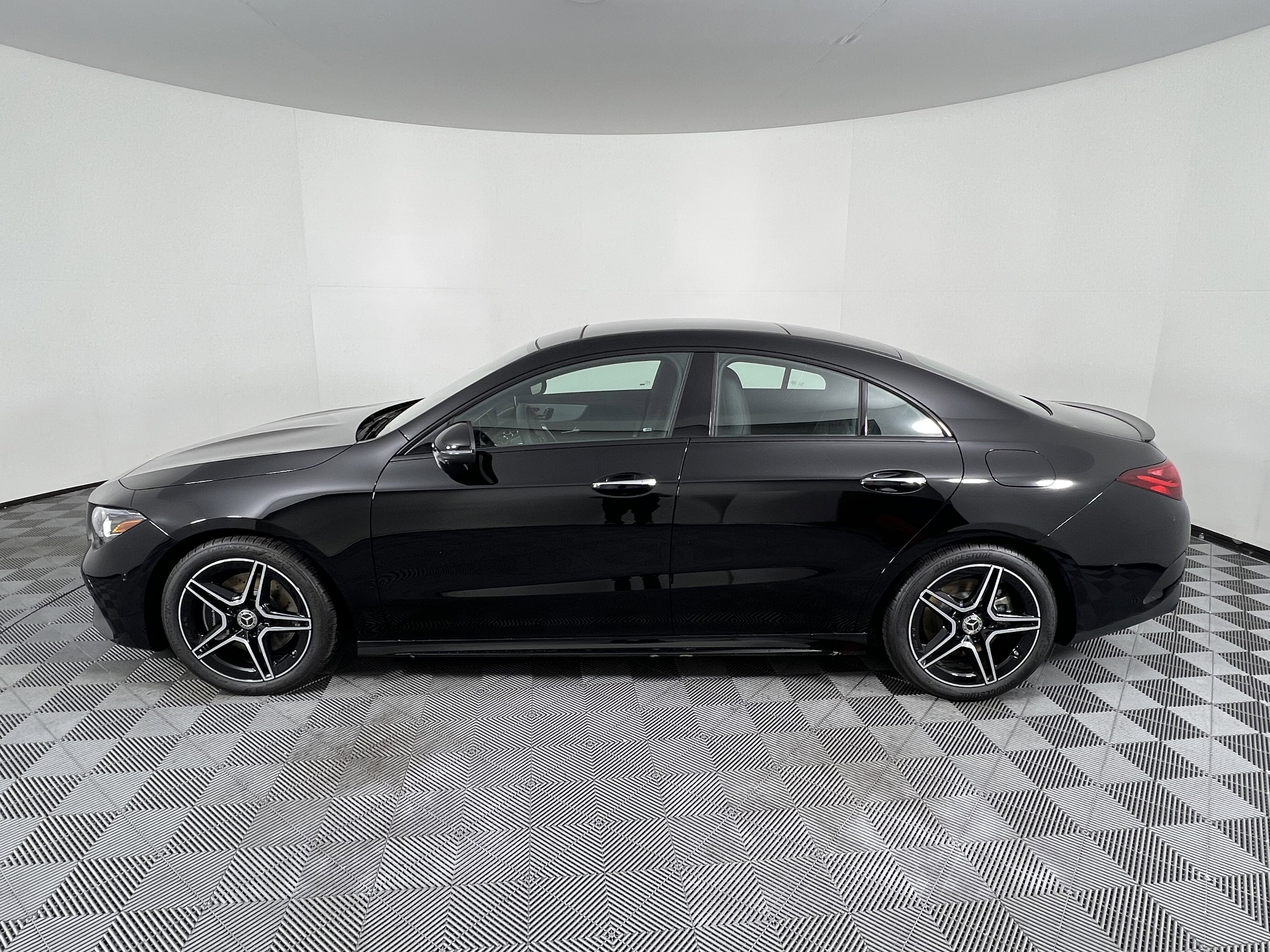 New 2026 Mercedes-Benz CLA 250 4MATIC image 9