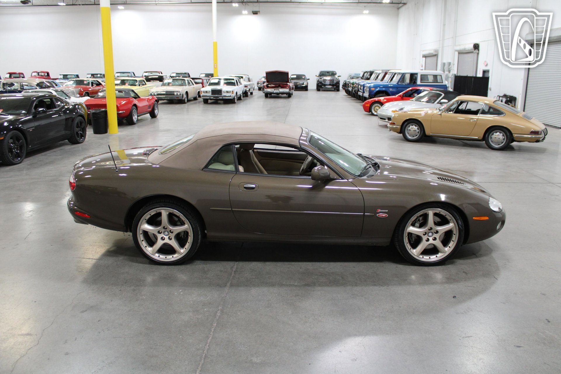 Used 2001 Jaguar XK8 Convertible RWD image 12