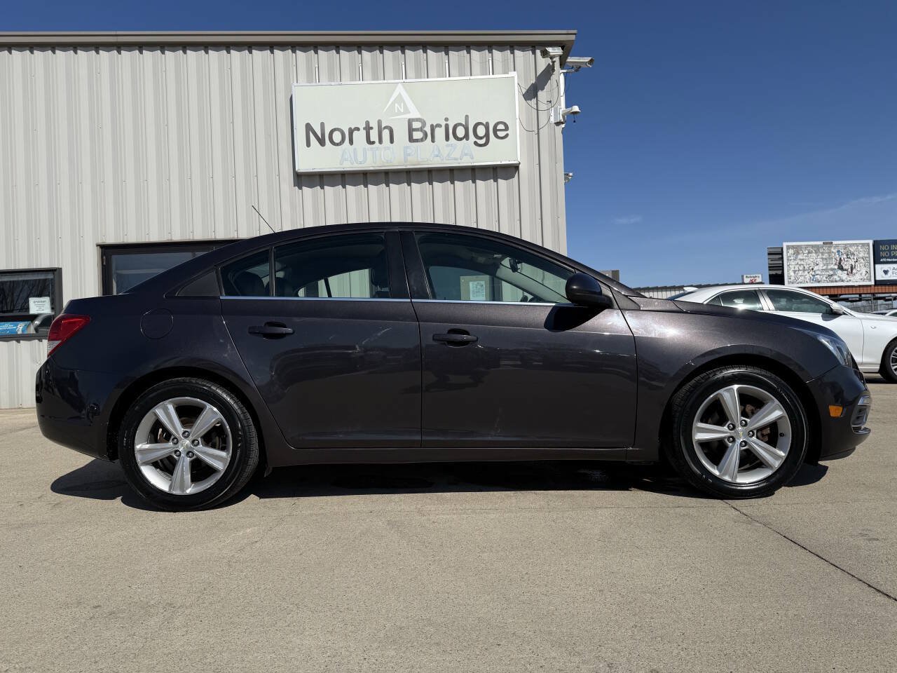 Used 2016 Chevrolet Cruze LT FWD image 23