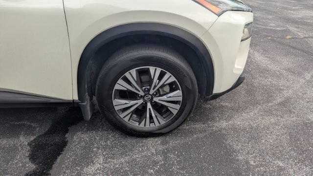 Used 2021 Nissan Rogue SV AWD/4WD image 11