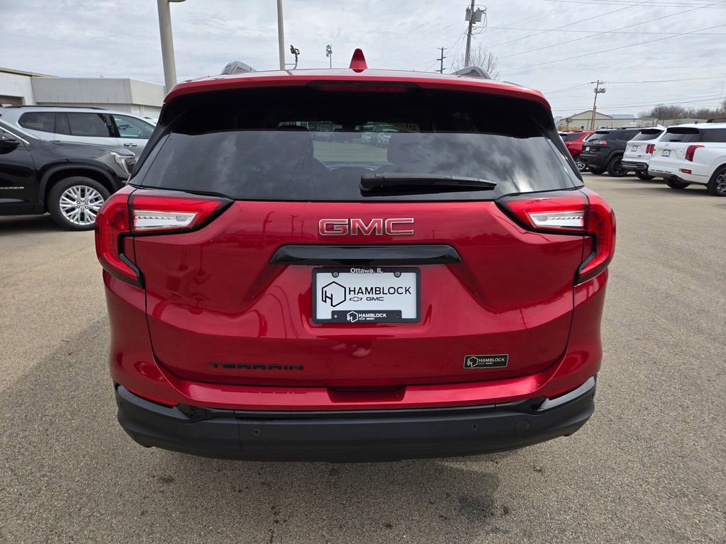 Certified 2023 GMC Terrain SLE w/ Driver Convenience Package image 5