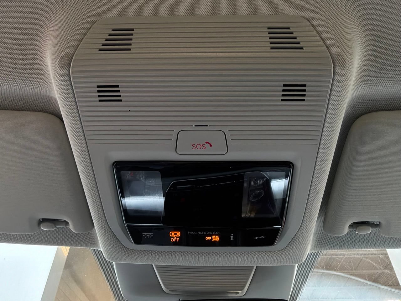 Used 2026 Volkswagen Tiguan SE FWD image 19