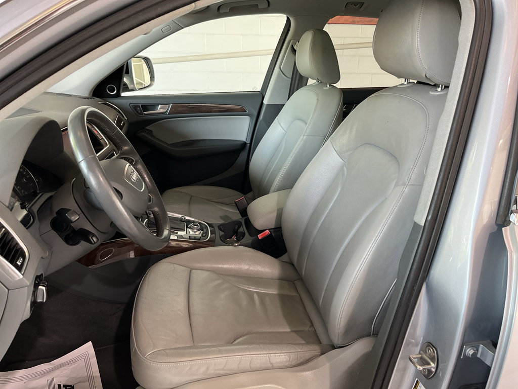 Used 2016 Audi Q5 2.0T Premium Plus w/ Technology Package image 12