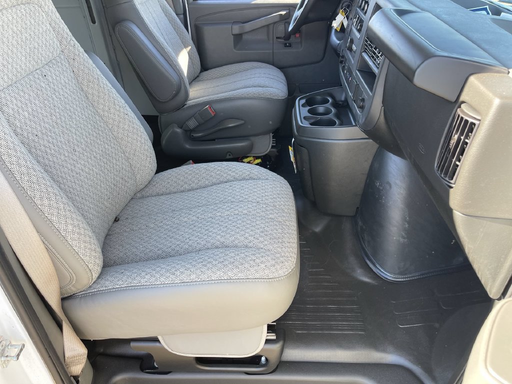New 2025 GMC Savana 2500 Extended w/ Driver Convenience Package RWD image 27