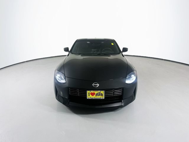 Certified 2025 Nissan Z Performance w/ Floor Mat Package RWD image 4