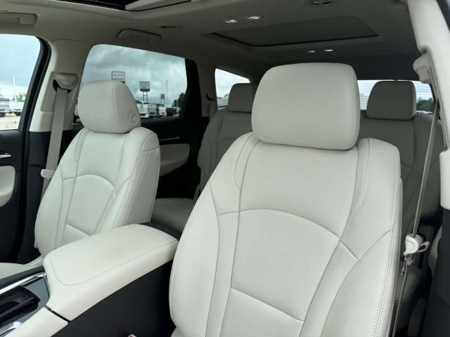 Used 2022 Buick Enclave Essence w/ Experience Buick Package AWD/4WD image 14