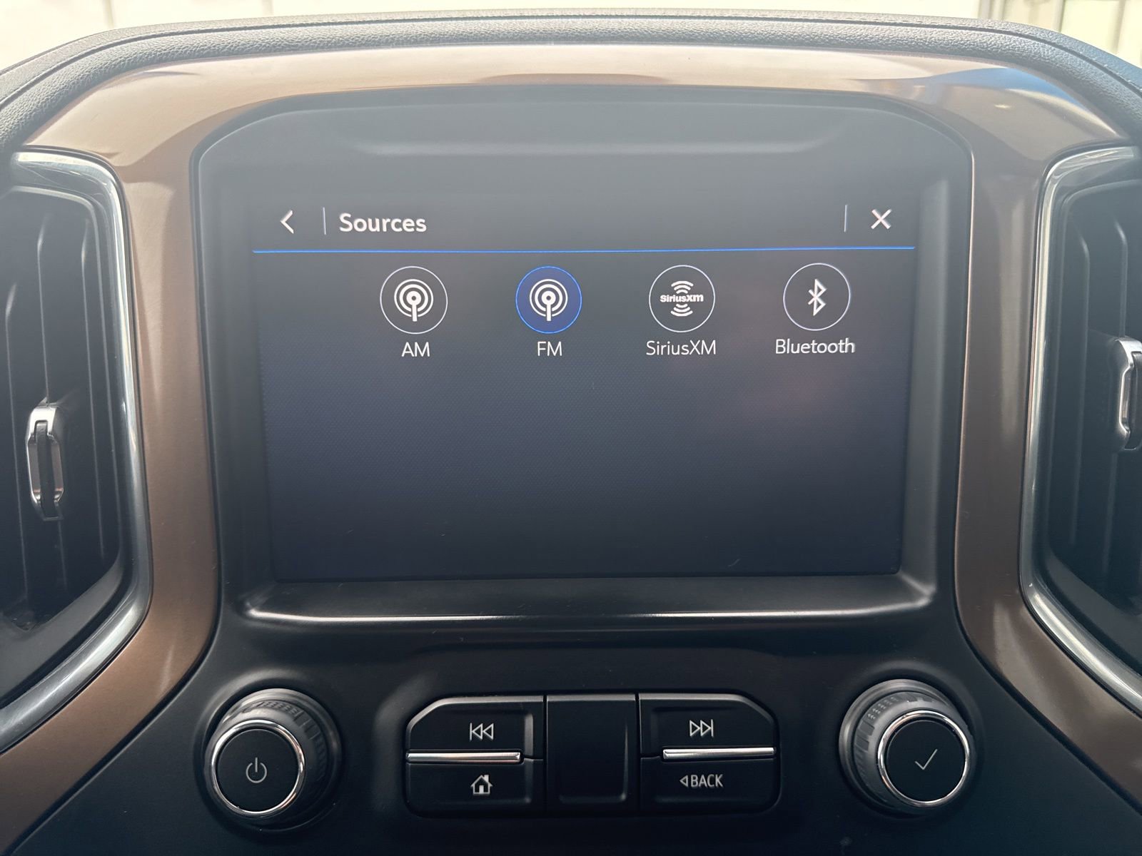 Used 2022 Chevrolet Silverado 3500 High Country w/ Safety Package II image 19