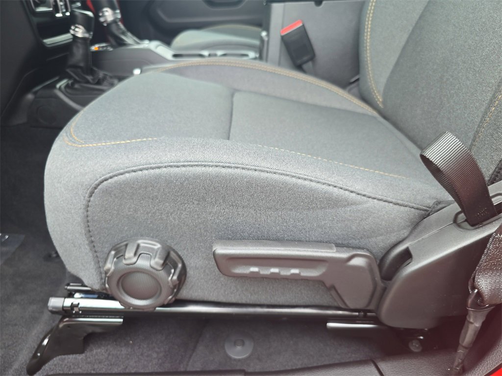 New 2025 Jeep Gladiator Sport image 28