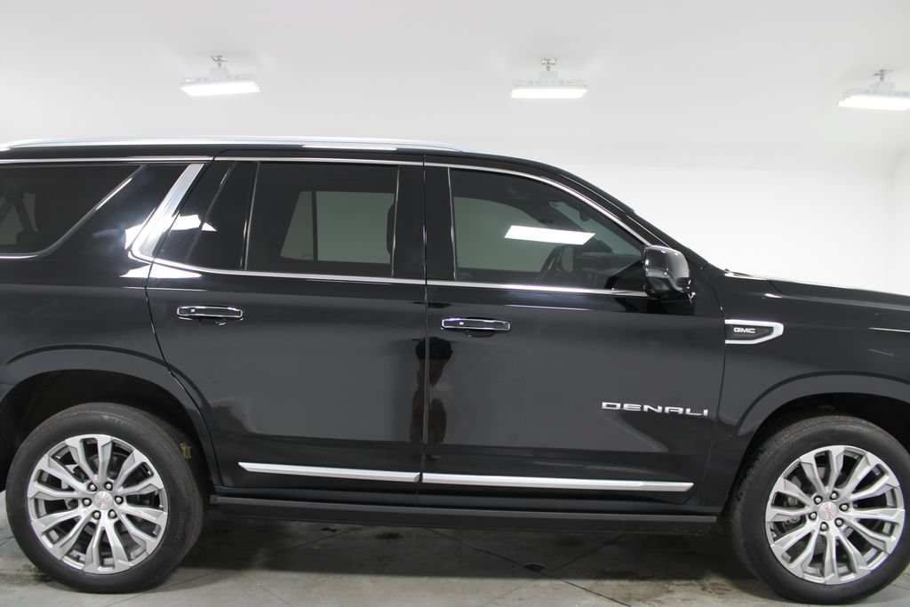 Used 2022 GMC Yukon Denali AWD/4WD image 11