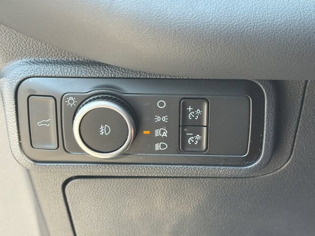 Used 2025 Ford Explorer ST-Line AWD/4WD image 35