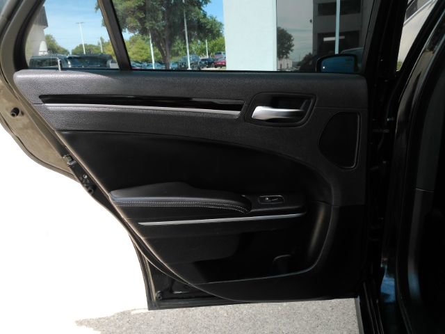 Used 2022 Chrysler 300 S w/ Comfort Group image 16