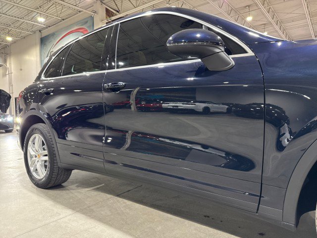 Used 2016 Porsche Cayenne image 26