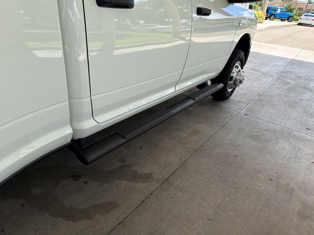 Used 2025 RAM 3500 Tradesman AWD/4WD image 25