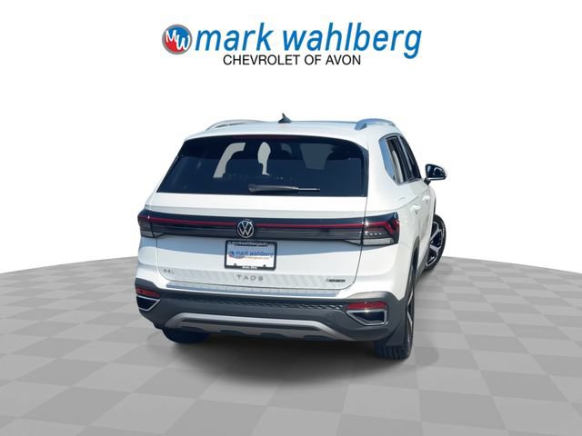 Used 2025 Volkswagen Taos SEL AWD/4WD image 7