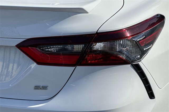 Used 2024 Toyota Camry SE image 25