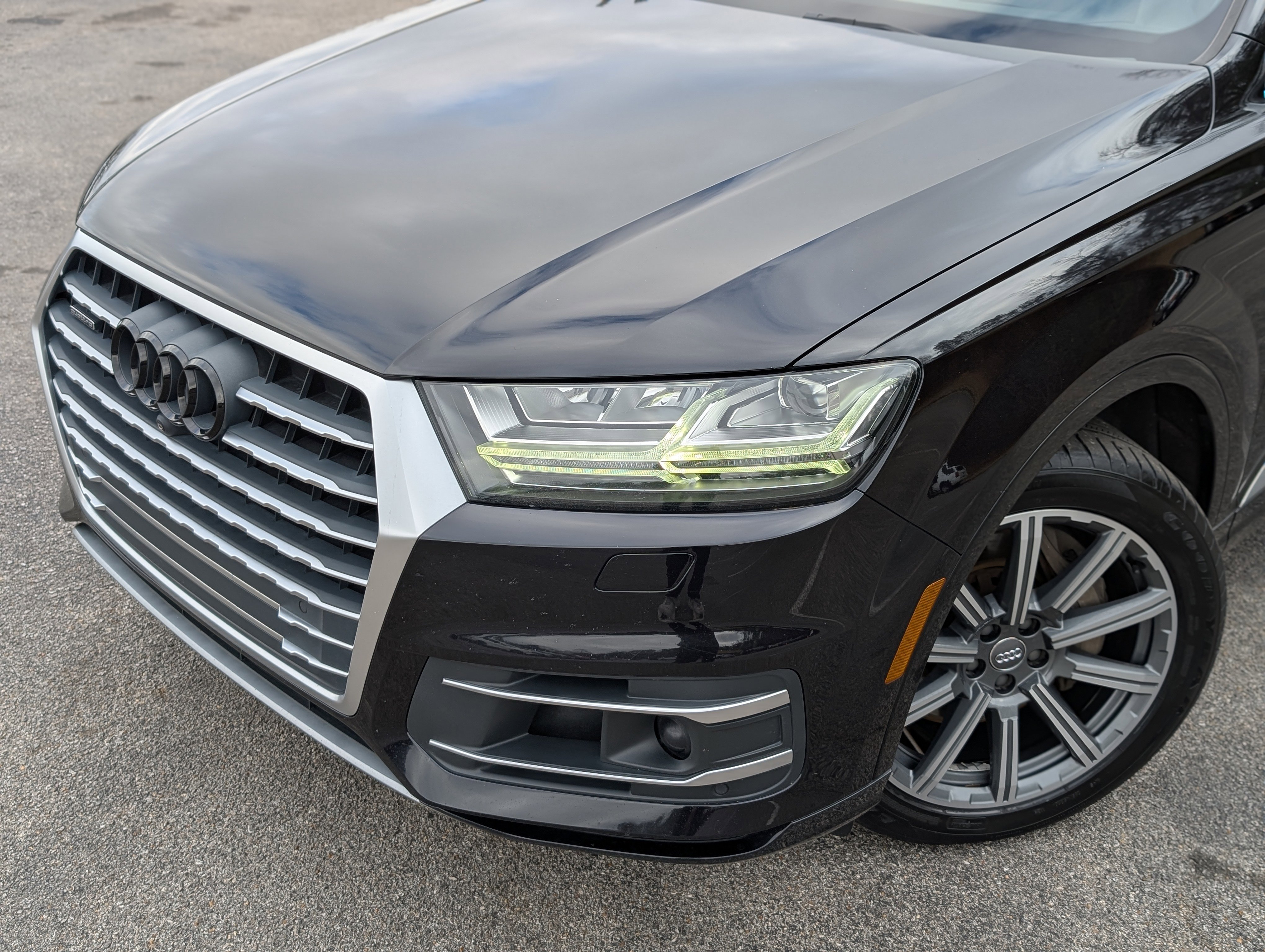 Used 2018 Audi Q7 3.0T Prestige w/ Prestige Package image 14