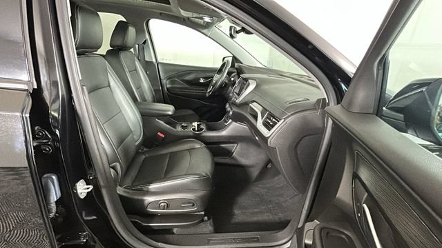 Used 2023 GMC Terrain SLT w/ Infotainment Package II AWD/4WD image 31