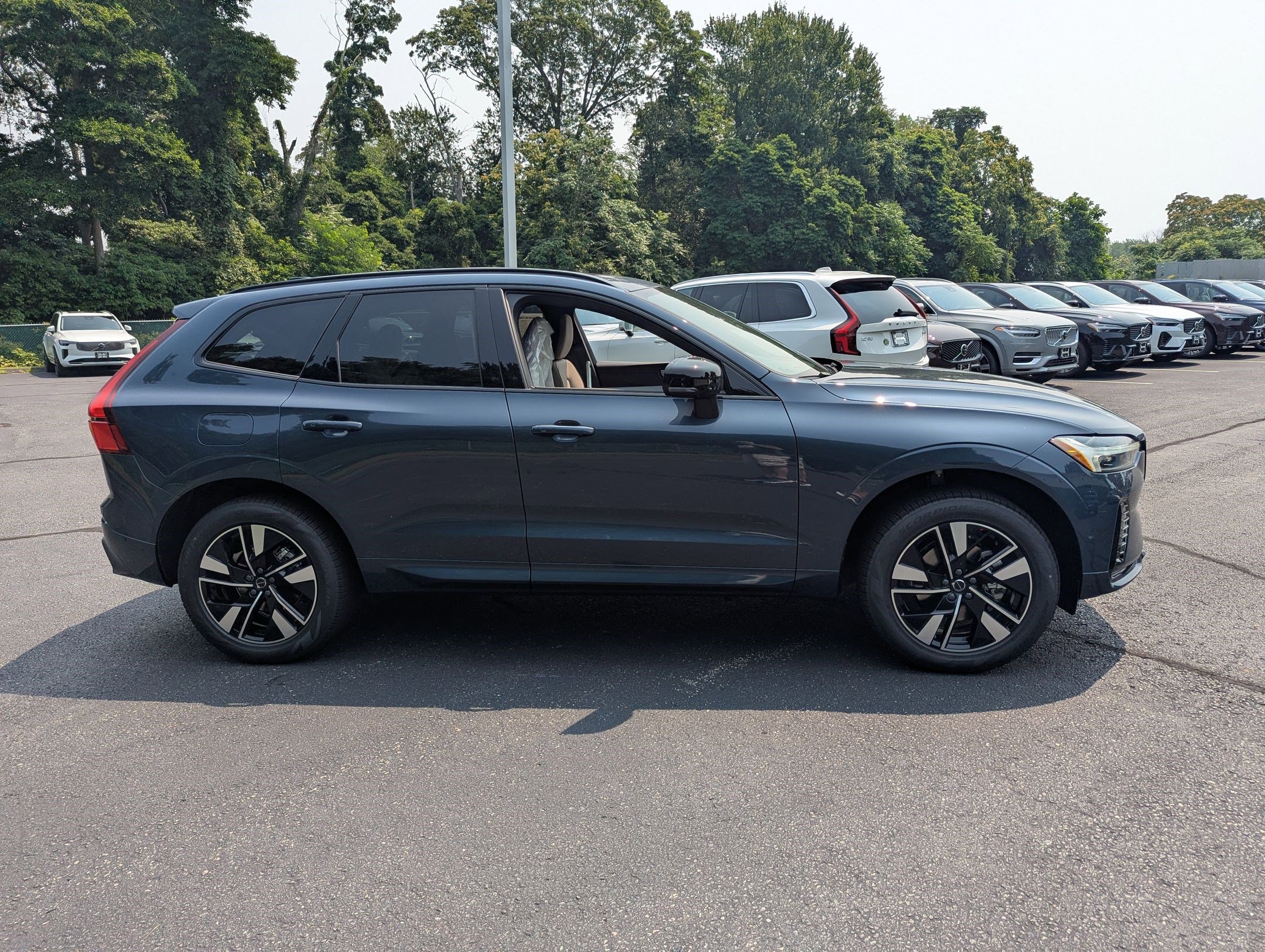 New 2026 Volvo XC60 B5 Plus w/ Protection Package Premier image 3