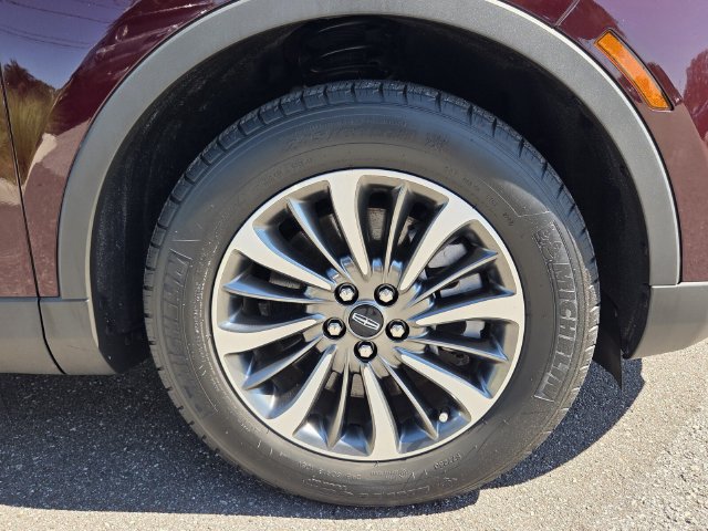 Used 2022 Lincoln Nautilus Reserve FWD image 11