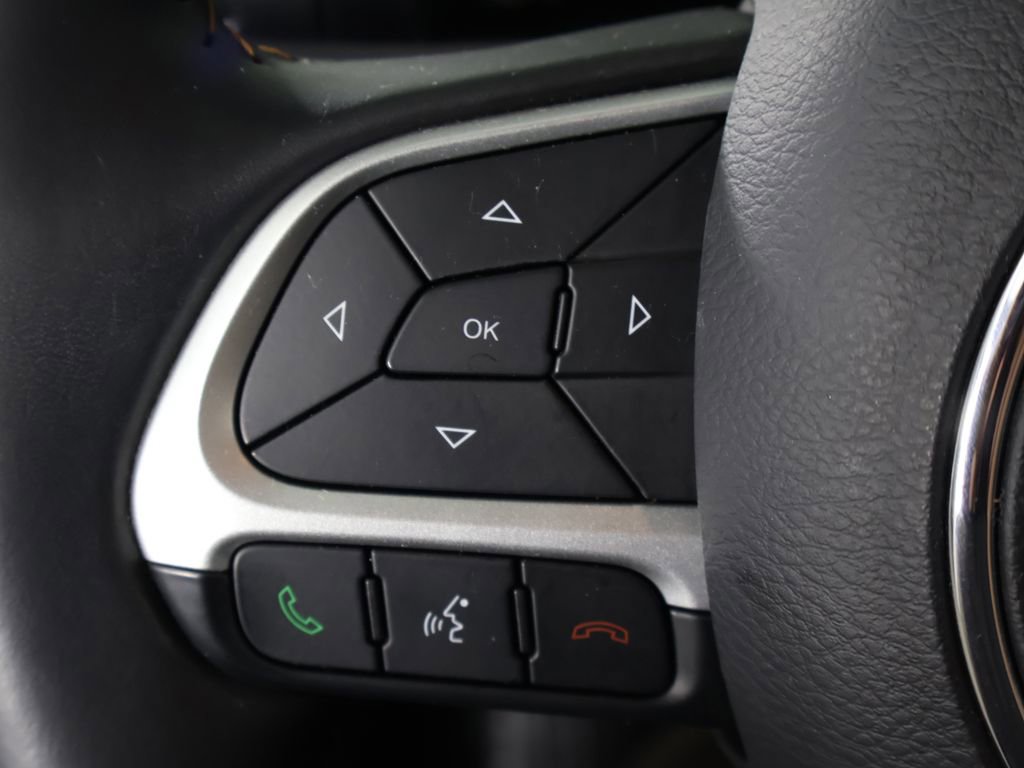 Used 2019 Jeep Compass Latitude AWD/4WD image 37