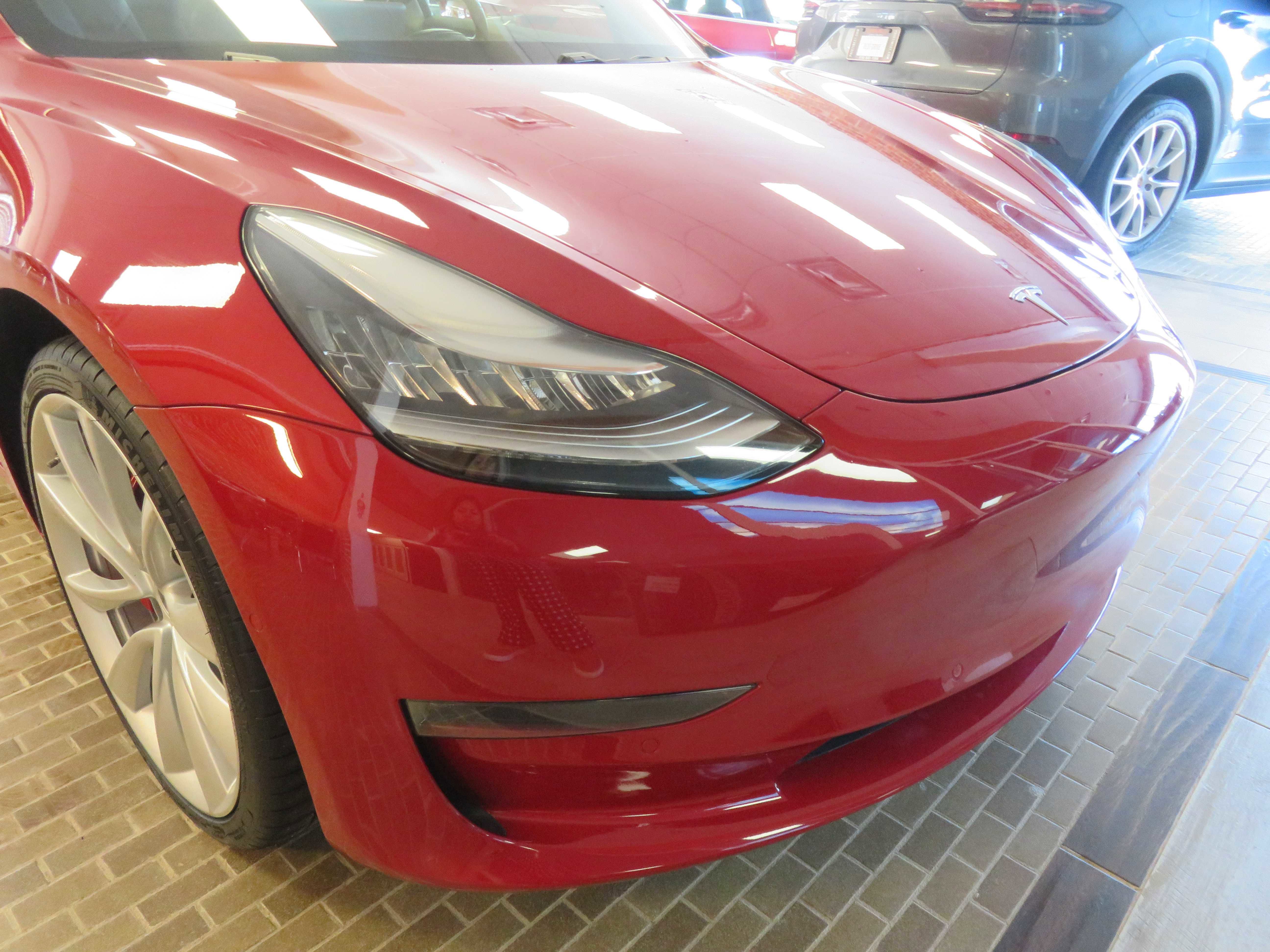 Used 2018 Tesla Model 3 Performance image 45